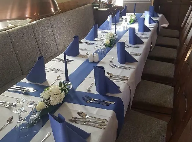 Brauereigasthof Marktmuhle Otel